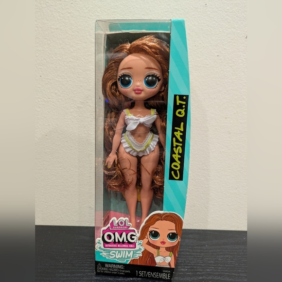 L.O.L. Surprise! Coastal Q.T. Doll with Brown Hair and Blue Eyes - Picture 2 of 9